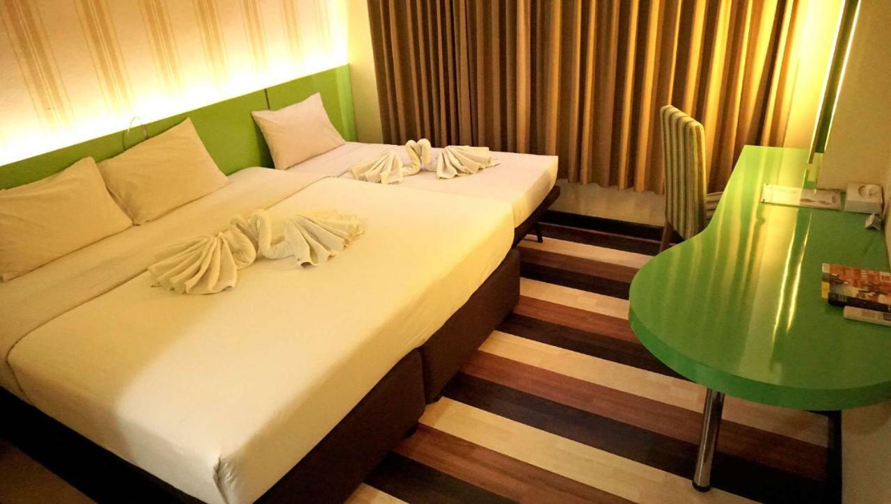 Pandanaran Hotel Семаранг Екстер'єр фото