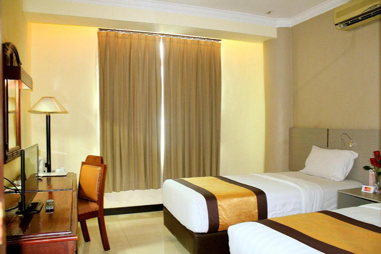 Pandanaran Hotel Семаранг Екстер'єр фото